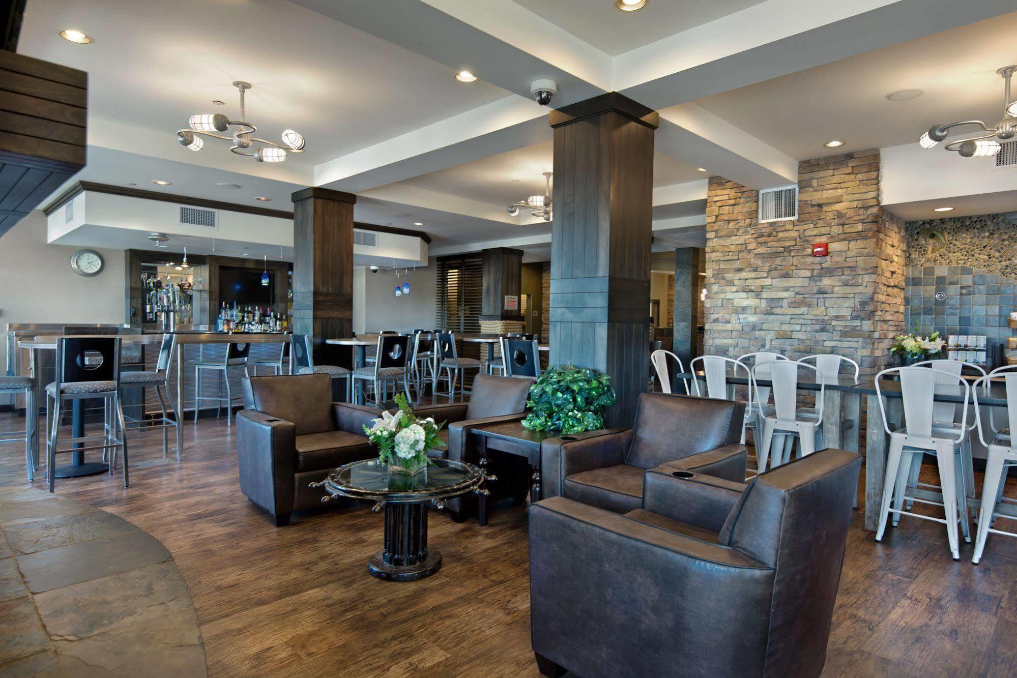 Oxford Suites Silverdale Dış mekan fotoğraf